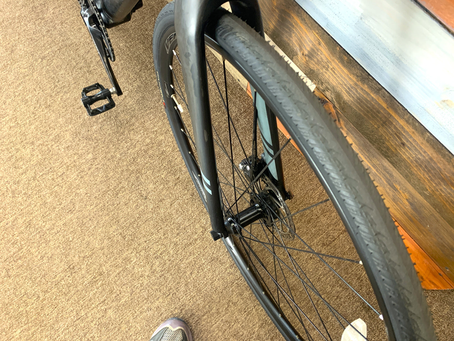 2018 Fuji Absolute Carbon 52cm (Small) w/ Shimano 105 Road Drop Bar Upgrade - Trade-In