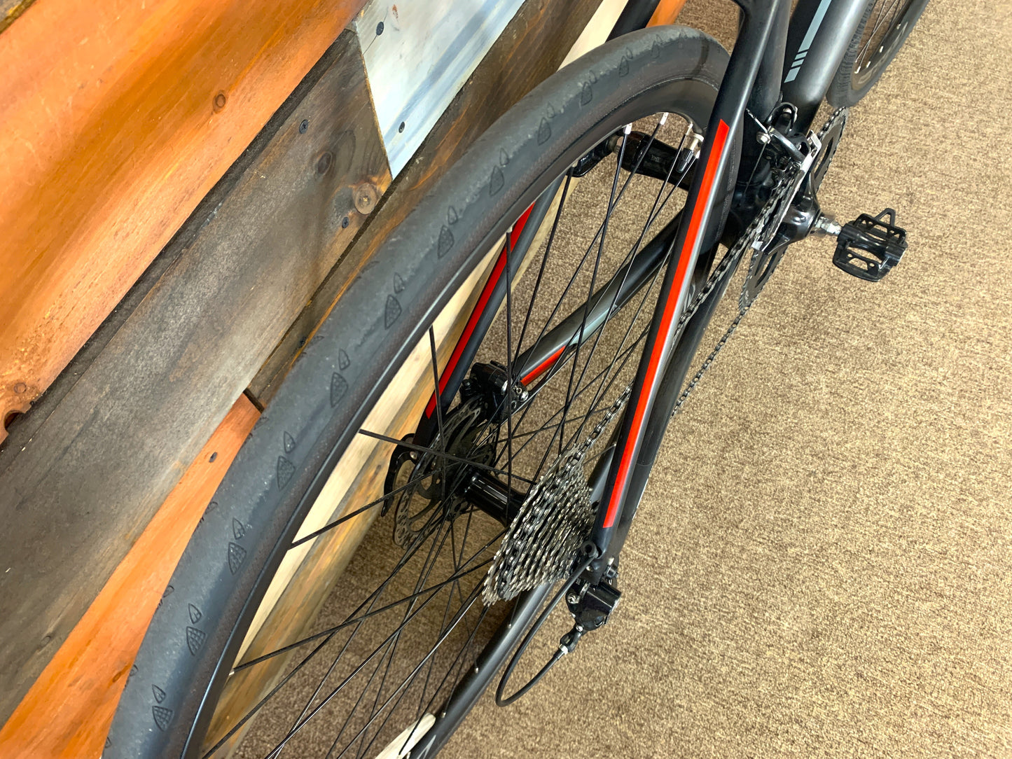 2018 Fuji Absolute Carbon 52cm (Small) w/ Shimano 105 Road Drop Bar Upgrade - Trade-In