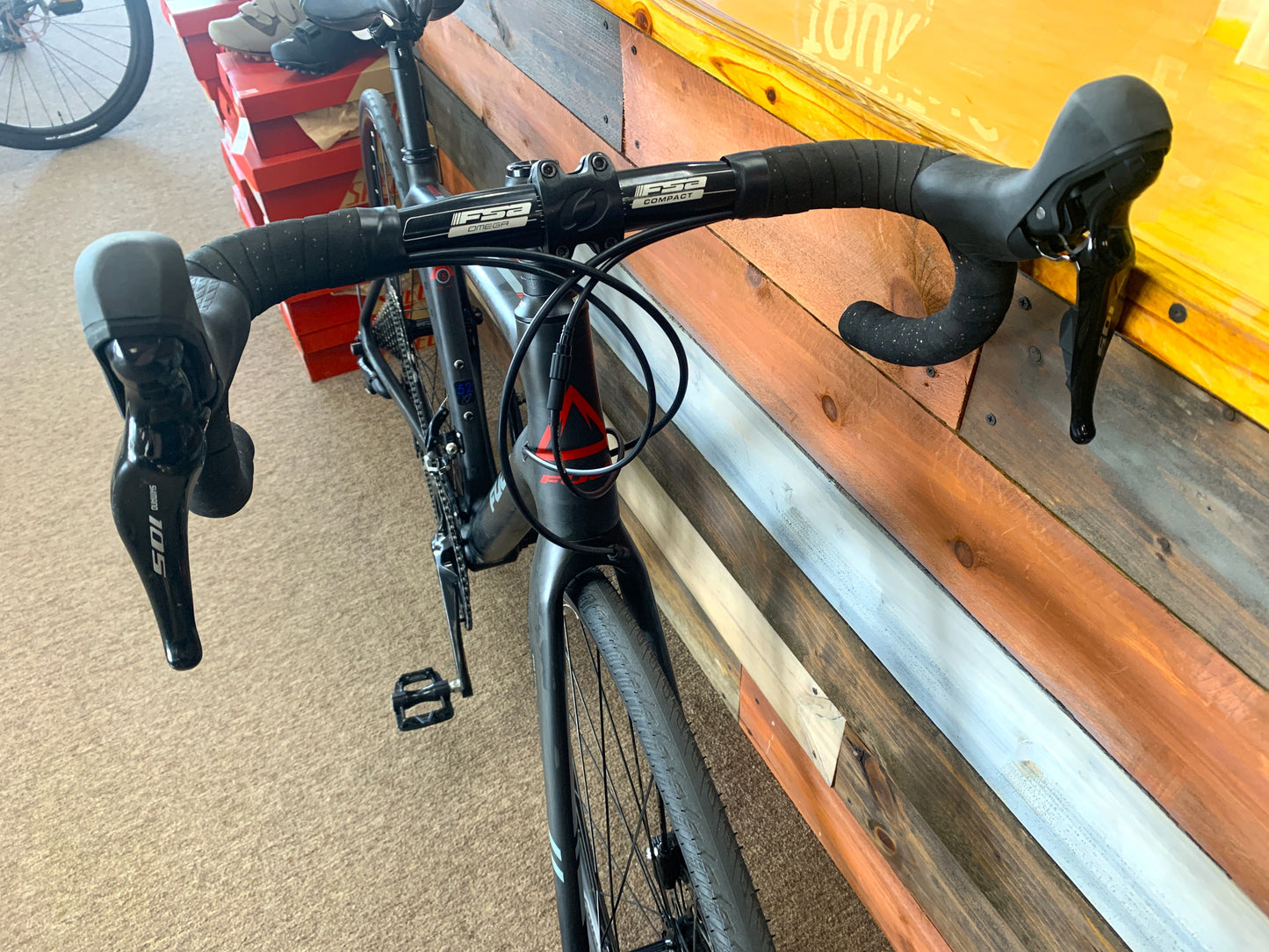 2018 Fuji Absolute Carbon 52cm (Small) w/ Shimano 105 Road Drop Bar Upgrade - Trade-In