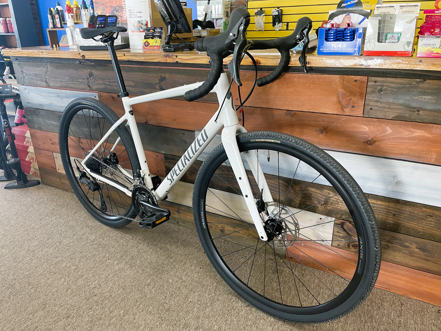 2026 Diverge 3 Alloy Gloss Dune White/ashen 56cm - Demo/Trade-in