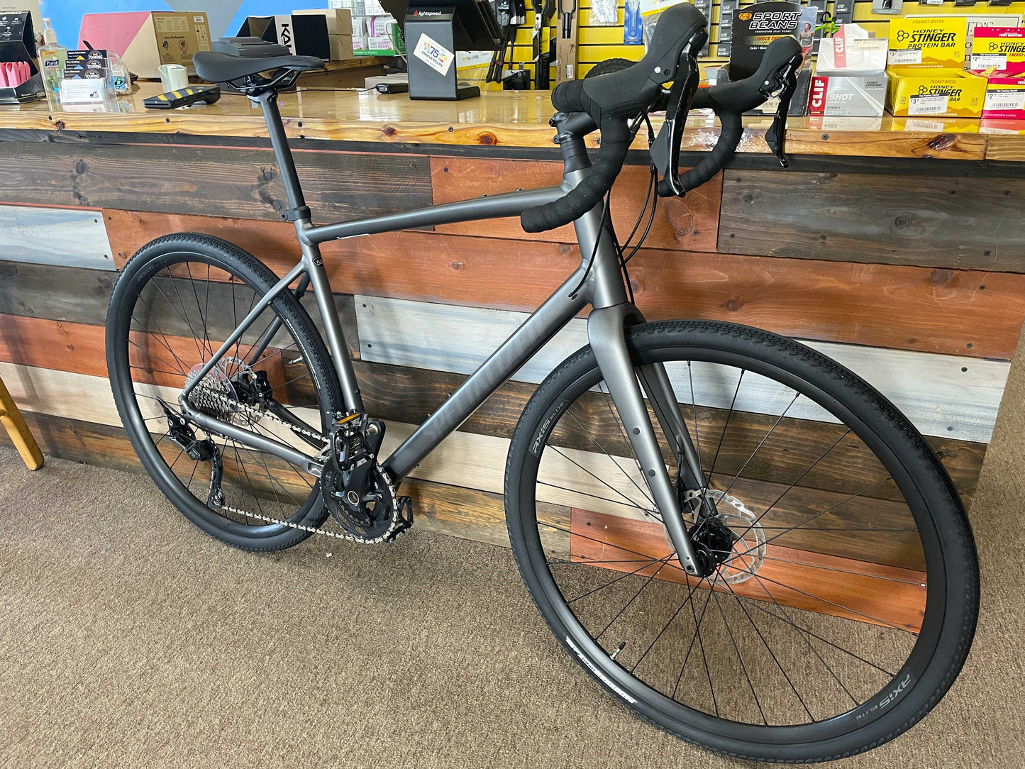 2024 Diverge Elite E5 Satin Smoke/Pearl 58cm - Rented and Reduced