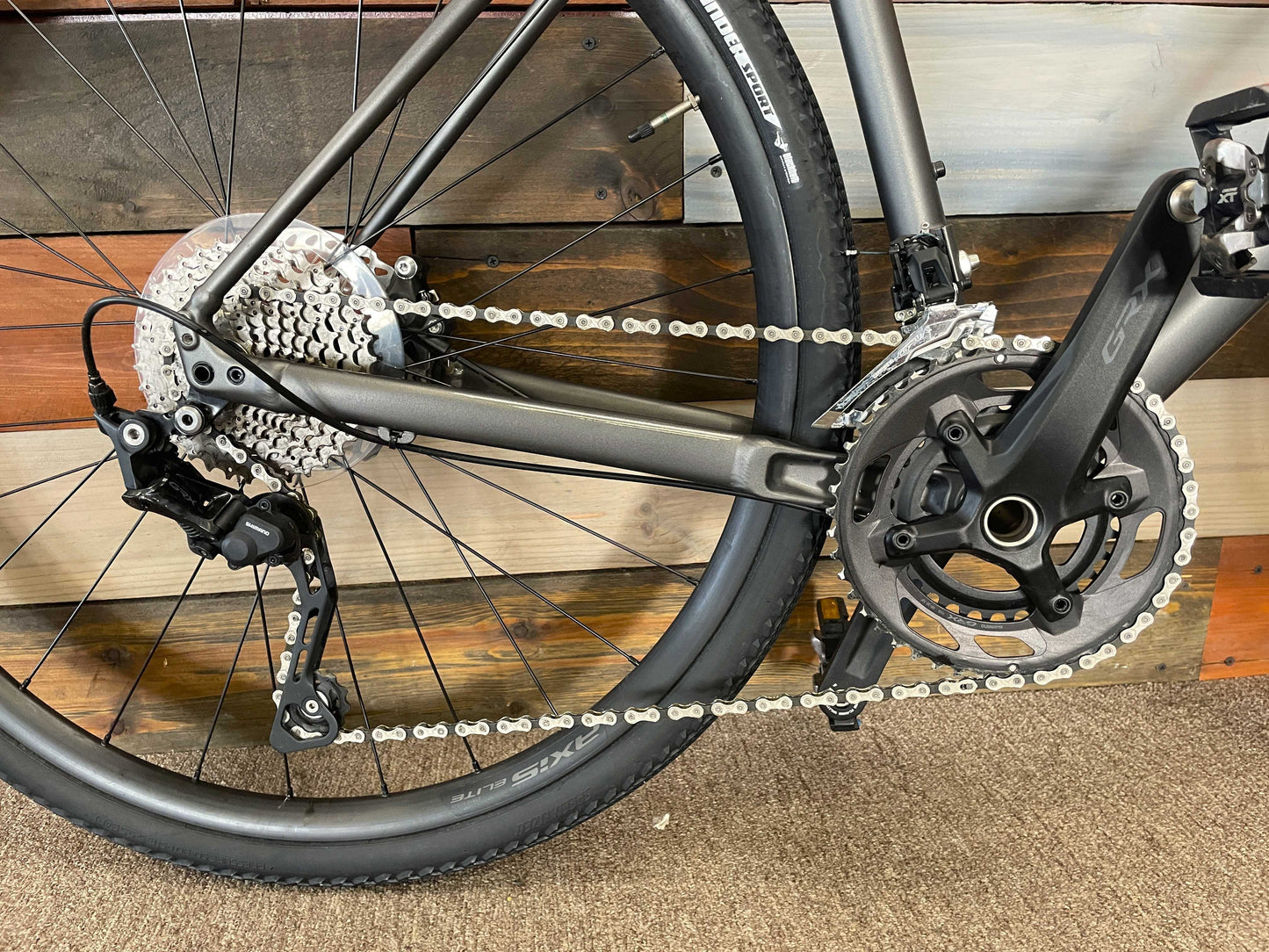 2024 Diverge Elite E5 Satin Smoke/Pearl 58cm - Rented and Reduced